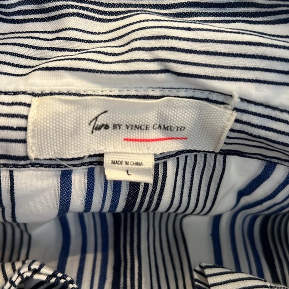 Two by Vince Camuto Linen button front shirt for beach or bed - Picture 4 of 7